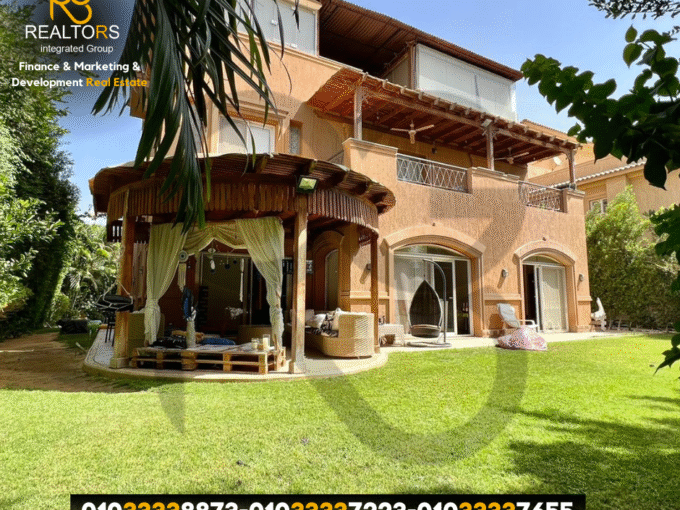 فيلا مستقله للبيع 370م كمبوند اكتوبر هيلز 2 سوبر لوكس (موقع مميز) تسهيلات 7 سنوات