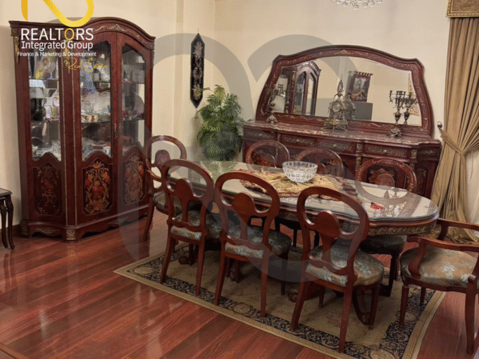 شقة 250 م – للبيع – ميدان سفنكس بالمهندسين