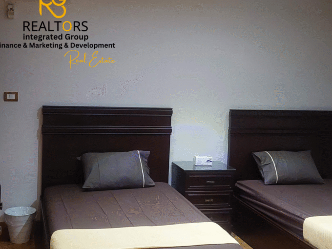 شقة 220 م – للإيجار – الدقي شارع عمان